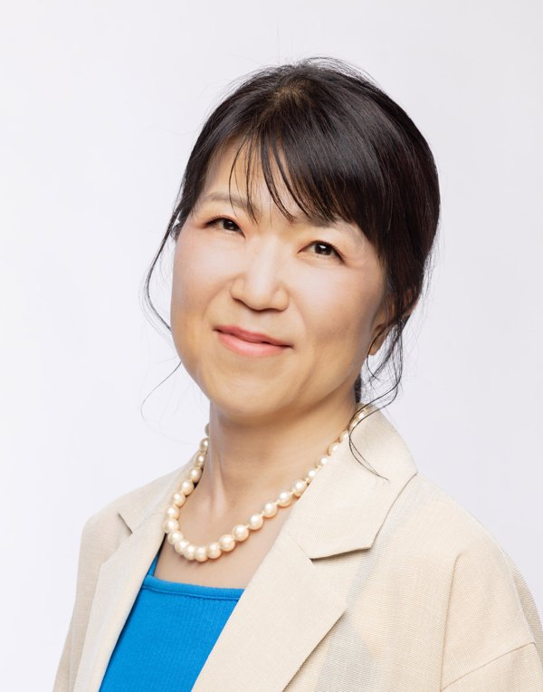 奈賀雅子